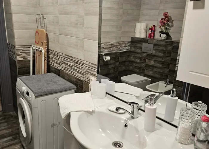 Daire D3 Basilica Luxury Spacious Free Parking For 1 Car Budapeşte