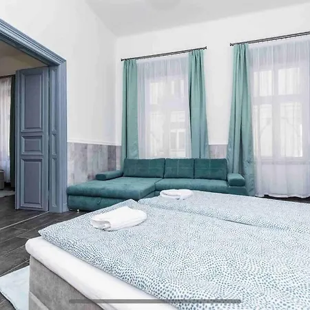 D3 Basilica Luxury Spacious Free Parking For 1 Car Apartament