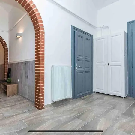 D3 Basilica Luxury Spacious Free Parking For 1 Car Apartamento *