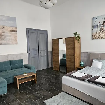 D3 Basilica Luxury Spacious Free Parking For 1 Car Apartament